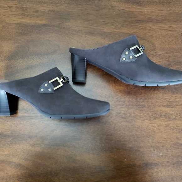 A2 Heeled Clogs - Picture 2 of 5